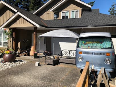 Mark's Tsawwassen Pour Haus