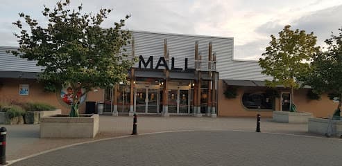 Tsawwassen Town Centre Mall